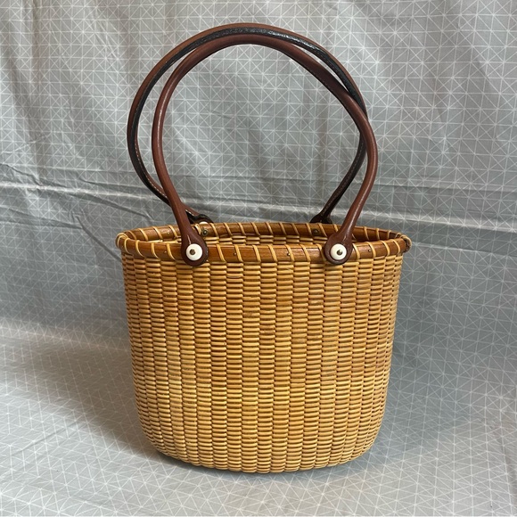 Nantucket Basket Leather Strap Tote “A” Monogram - Picture 4 of 11